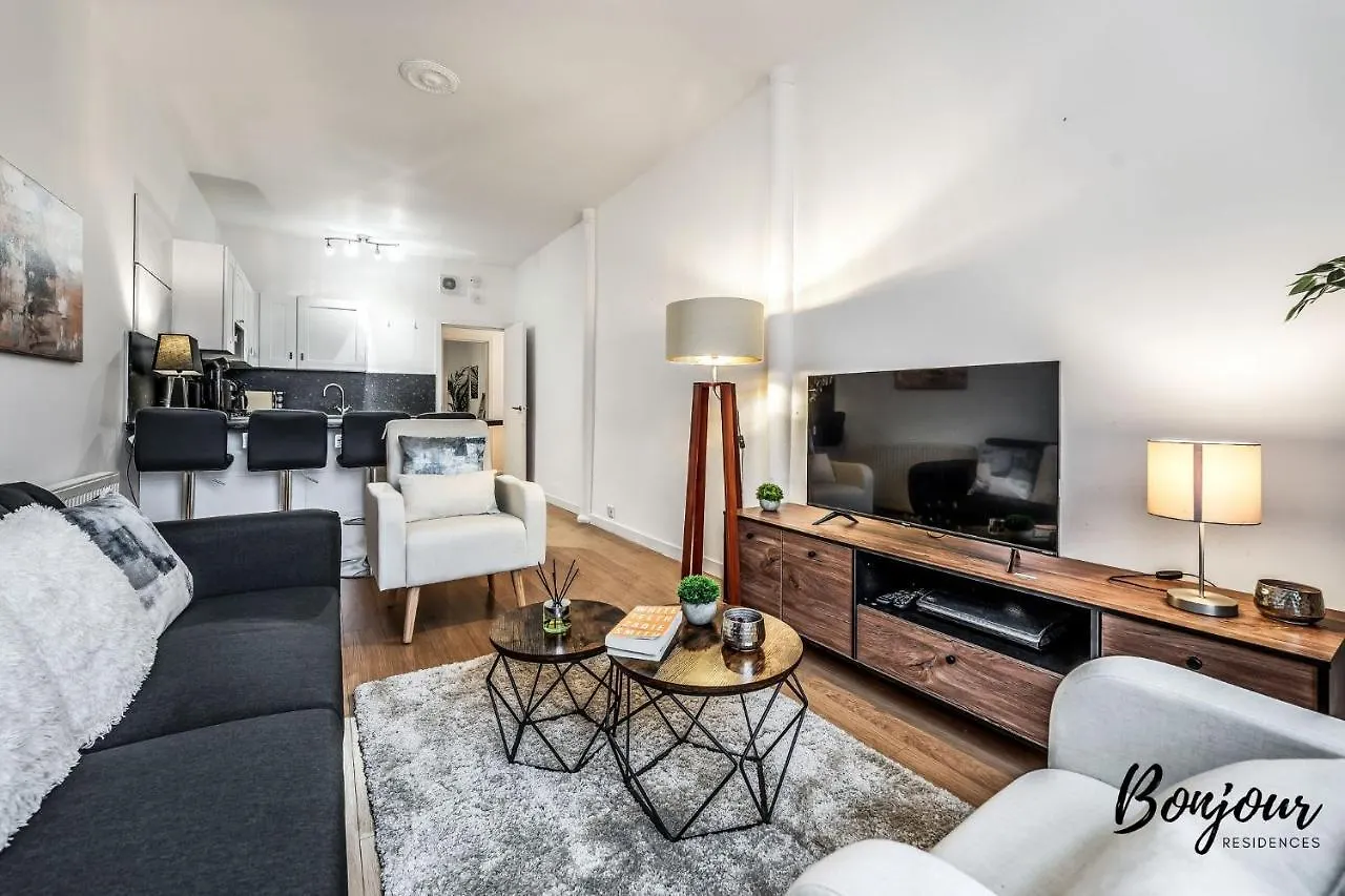 Cosy Grassmarket 2Br-1Ba - Newly Decorated! By Bonjour Residences Edinburgh Apartment